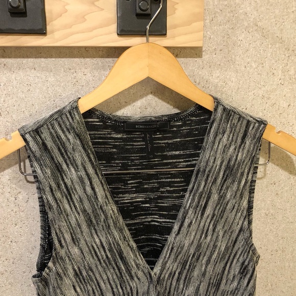 ⭐️5/$25 | BCBG MAX AZRIA | Salt & Pepper Knit Top | XS - Picture 3 of 3